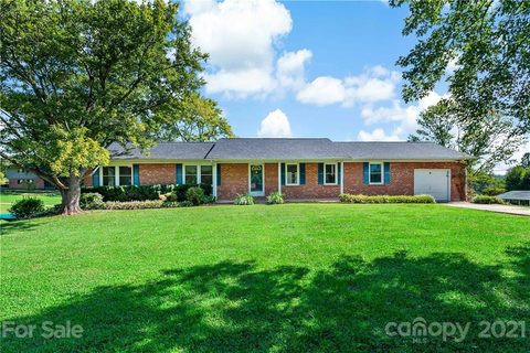 51 Katydid Drive sold home in Marion, Marion, NC