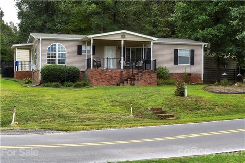 110 3rd Avenue sold home in Pinehaven, Badin Lake, NC