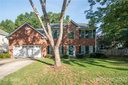 6245 Falls Lake Drive sold home in Charlotte, SC