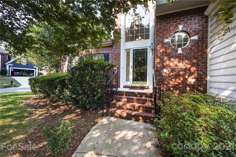 6116 Oxwynn Lane