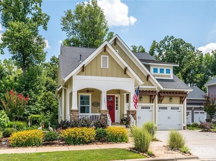 743 Bluff Loop Road