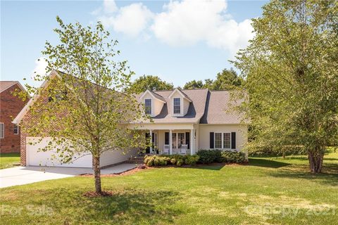 843 Meadow Drive