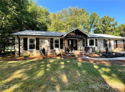 1301 Leolillie Lane