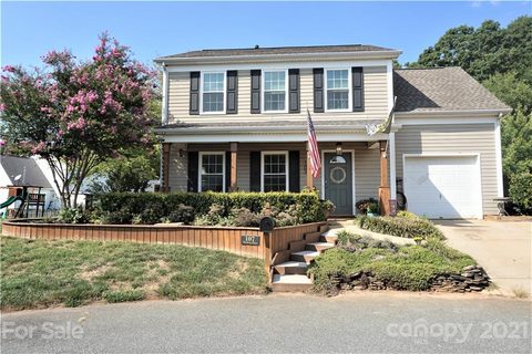107 Westbury Drive