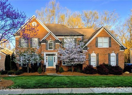1715 Reverdy Oaks Drive sold home in Providence Manor, Matthews, NC