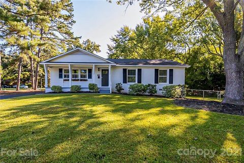 4001 Brookview Drive sold home in Green Gardens, Charlotte, NC
