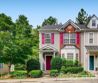 3567 Creeping Flora Lane