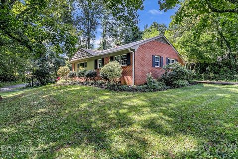 62 Royal Oaks Drive sold home in Royal Oaks, Arden, NC
