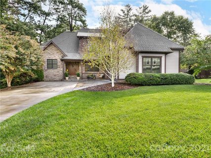 34 King Heights Drive sold home in King Heights, Fletcher, NC