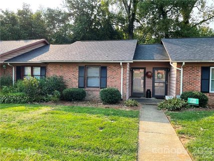 141 Glenwood Drive B