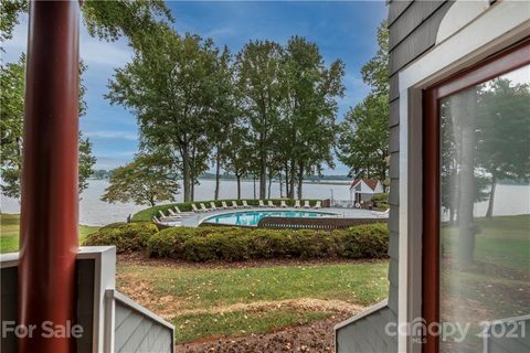 313 Northwest Drive