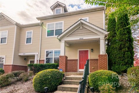 18043 W Amberside Road