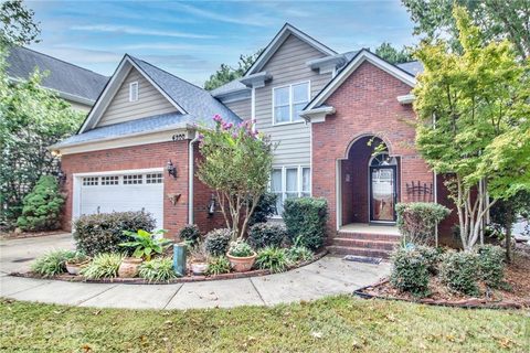 6200 Garamond Court
