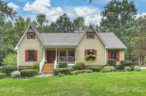 7952 Saddleview Court sold home in Steeplechase, Charlotte, NC
