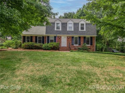 2501 Roundabout Lane