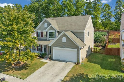12704 Oakton Hunt Drive sold home in Withrow Downs, Charlotte, NC