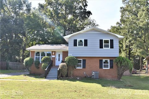 715 Georgetown Drive sold home in Hidden Valley Estates, Charlotte, NC