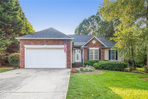 1544 Lavington Court