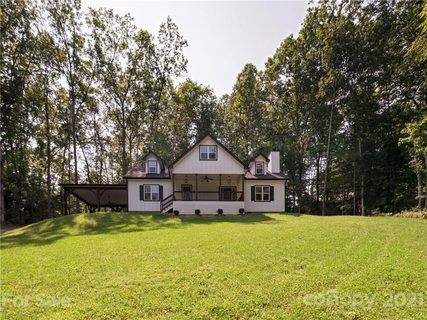 131 Drexel Road sold home in Enchanted Forest, Hendersonville, NC
