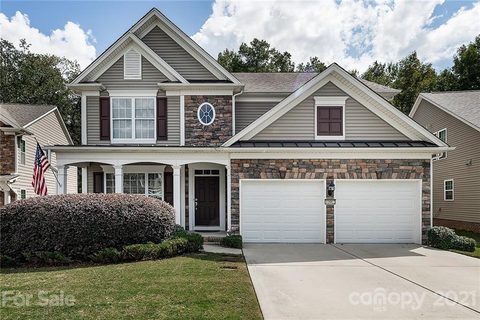 10902 River Oaks Drive