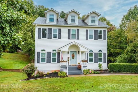 6057 Gold Creek Estate Drive sold home in Gold Creek Estates, Hickory, NC
