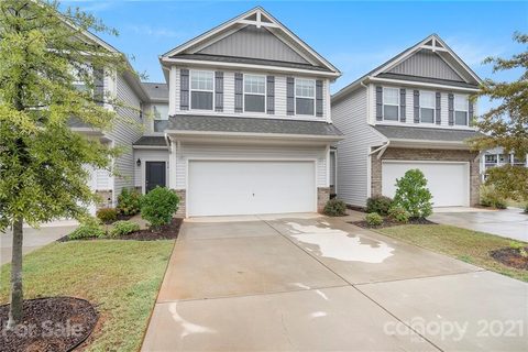 412 Tayberry Lane