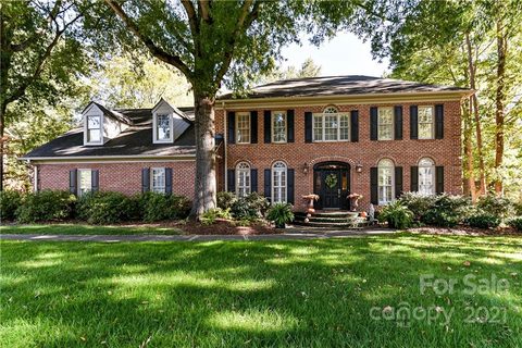 1116 Laurel Park Lane
