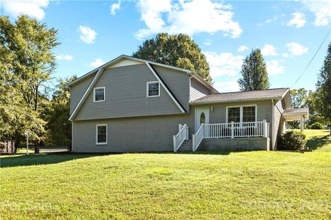 6175 Rocky River Road sold home in Foxwood Acres, Concord, NC