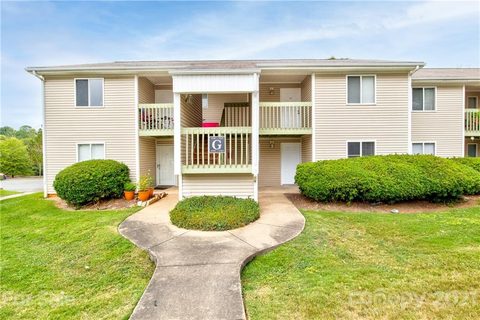 1702 Eagles Place G-103