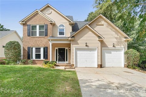 7437 Monbrison Circle sold home in Bordeaux at Vineyard Point, Cornelius, NC