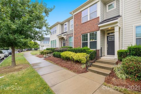 3256 Bending Birch Place