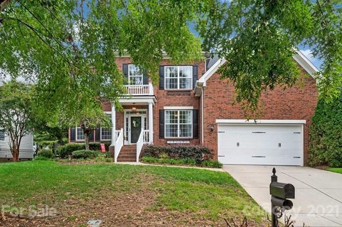 2110 Woodbend Trail