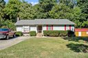 6061 Acadian Woods Drive sold home in Charlotte, SC