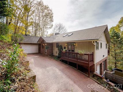 102 Old Toll Road sold home in Town Mountain, Asheville, NC