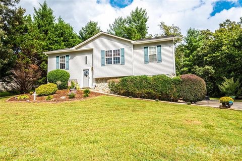 5320 Eider Lane sold home in Champion Village, Granite Falls, NC