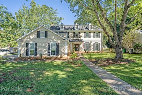 2722 Briar Ridge Drive