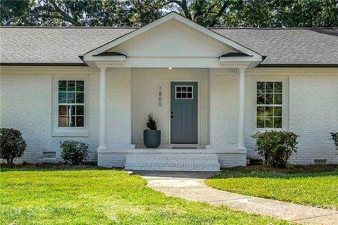 1800 Edgewater Drive