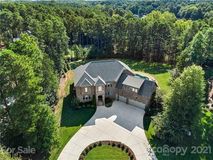 612 Barber Loop