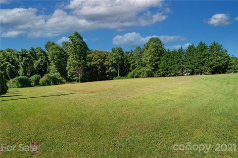 29 Cross Creek Drive 1 sold home in Cross Creek, Marion, NC