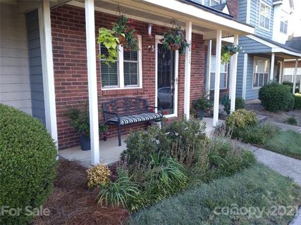 3811 Mosscroft Lane sold townhome in Heathrow on Harris, Charlotte, NC