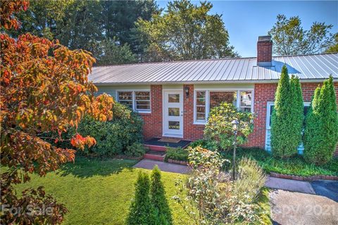 11 Holly Street sold home in Galax Park, Asheville, NC