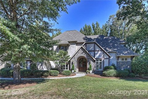 1020 Sherringham Way sold home in The Gardens On Providence, Waxhaw, NC