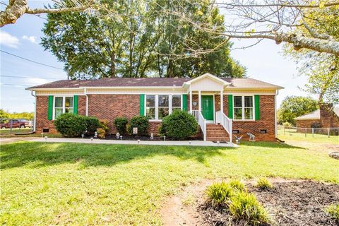 4102 Angus Drive