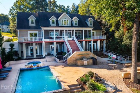15835 Feeny Court