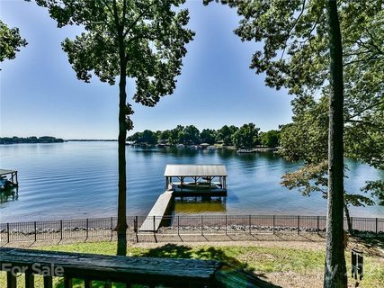 7994 Holly Court sold home in Westport Peninsula, Denver, NC