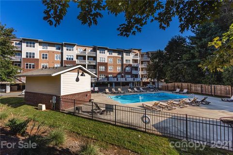 1000 E Woodlawn Road 308