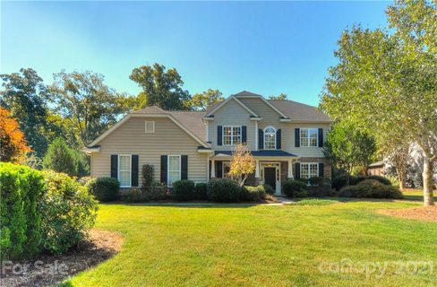 11023 King George Lane