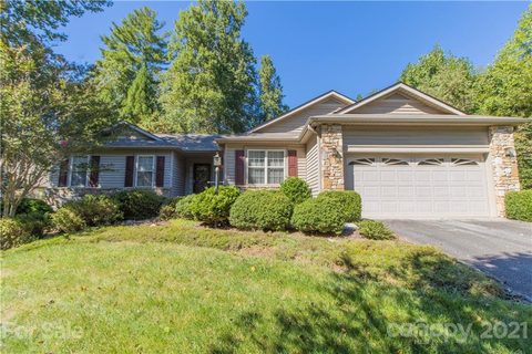 16 Tall Pines Road sold home in Tall Pines, Hendersonville, NC