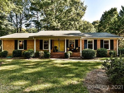 1407 Burtonwood Circle