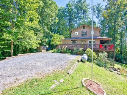 885 Rustic Heights Road sold home in White Oak Hills, Waynesville, NC